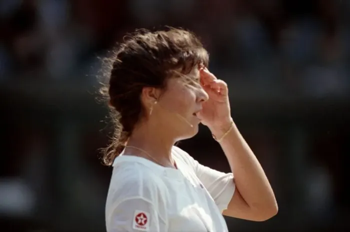 Framed Print : Wimbledon Tennis. Gabriella Sabatini v. Jennifer Capriati. July 1991 91-4261-036 Framed Print : Wimbledon Tennis. Gabriella Sabatini v. Jennifer Capriati. July 1991 91-4261-036