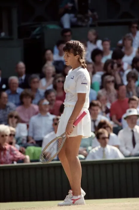 Framed Print : Wimbledon Tennis. Gabriella Sabatini v. Jennifer Capriati. July 1991 91-4261-032 Framed Print : Wimbledon Tennis. Gabriella Sabatini v. Jennifer Capriati. July 1991 91-4261-032