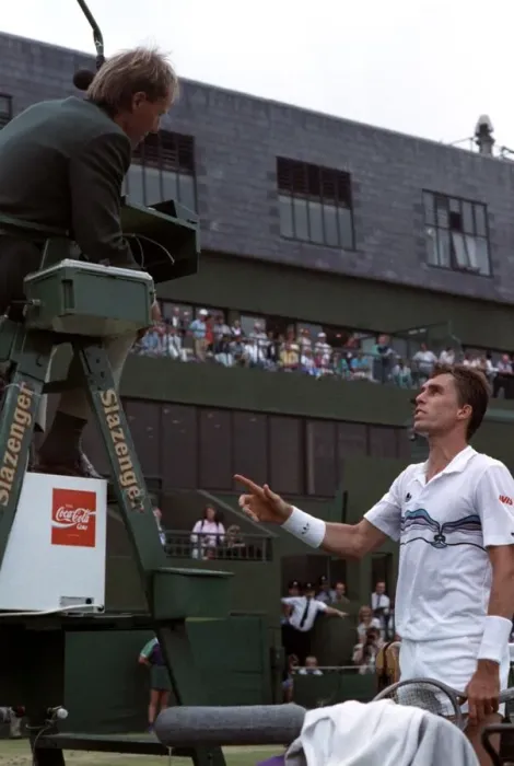 Framed Print : Wimbledon Tennis. Ivan Lendl v. Michiel Schapers. June 1988 88-3397-130 Framed Print : Wimbledon Tennis. Ivan Lendl v. Michiel Schapers. June 1988 88-3397-130