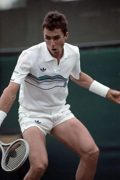Wimbledon Tennis. Ivan Lendl v. Michiel Schapers. June 1988 88-3397-081