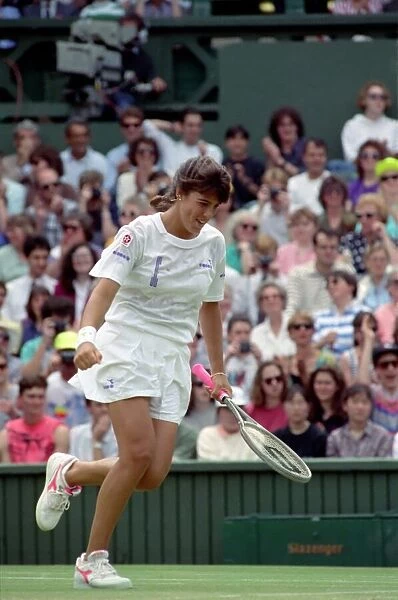 Wimbledon Tennis. J. Capriati Beats M. Navratilova. July 1991 91-4218-042
