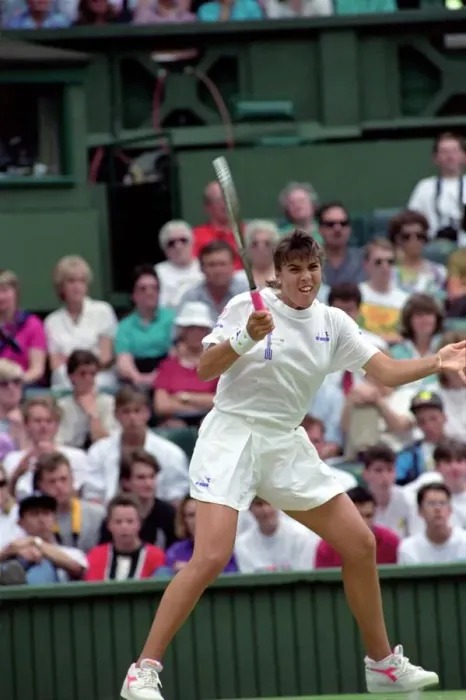 Framed Print : Wimbledon Tennis. J. Capriati v. Navratilova. July 1991 91-4197-219 Framed Print : Wimbledon Tennis. J. Capriati v. Navratilova. July 1991 91-4197-219