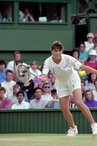 Wimbledon Tennis. J. Capriati v. M. Navratilova. July 1991 91-4197-290