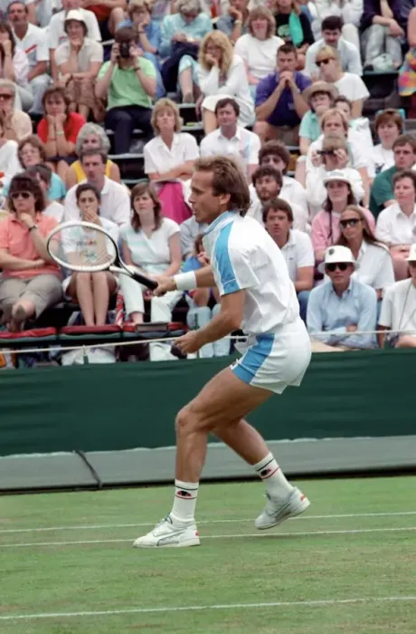 Framed Print : Wimbledon Tennis. John Lloyd. June 1988 88-3422-039 Framed Print : Wimbledon Tennis. John Lloyd. June 1988 88-3422-039