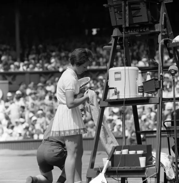 Framed Print : Wimbledon Tennis, Ladies day. Pictured, Billie Jean Moffitt (later King