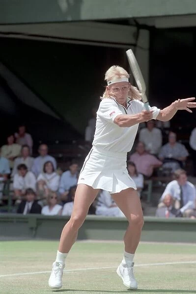 Wimbledon Tennis. Martina Navratilova v. Hanna Mandlikova. July 1989 89-3958