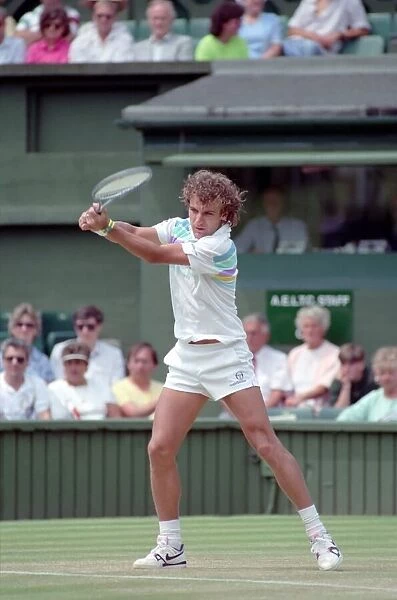 Wimbledon Tennis. Mats Wilander v. Christo Van Rensburg. July 1989 89-3959