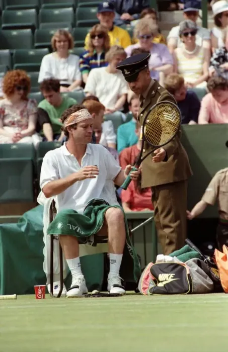 Framed Print : Wimbledon Tennis. McEnroe v. Edberg. July 1991 91-4197-032 Framed Print : Wimbledon Tennis. McEnroe v. Edberg. July 1991 91-4197-032