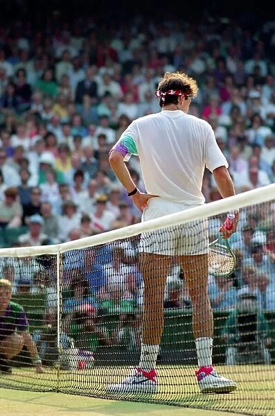 Wimbledon Tennis. Mens Semi. Boris Becker v. David Wheaton. July 1991 91-4275-171