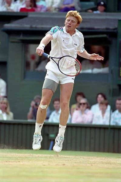 Wimbledon Tennis. Mens Semi Final. Boris Becker. July 1991 91-4275-001