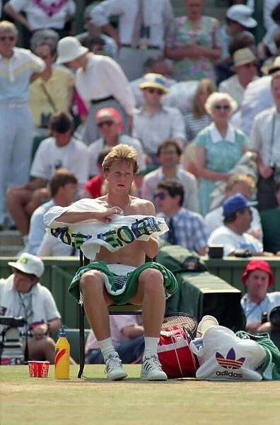 Wimbledon Tennis. Mens Semi. Stefan Edberg v. Michael Stich. July 1991 91-4275-233