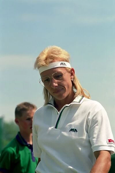 Wimbledon Tennis. Monica seles. Action. June 1989 89-3908-048