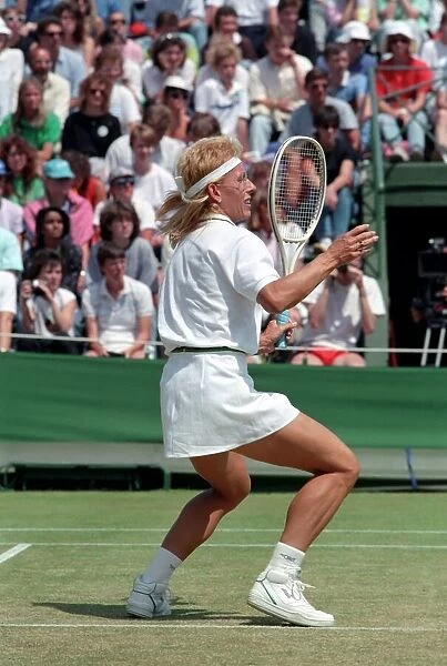 Wimbledon Tennis. Monica seles. Action. June 1989 89-3908-047