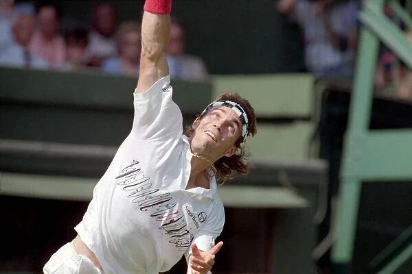 Wimbledon Tennis. (Pat Cash). June 1988 88-3341-006