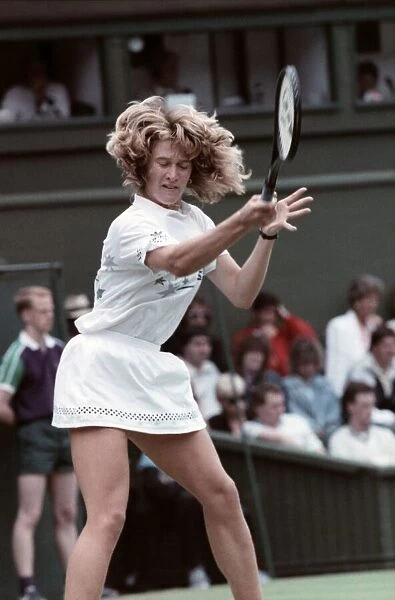 Wimbledon Tennis. Staffi Graf. June 1988 88-3396-037
