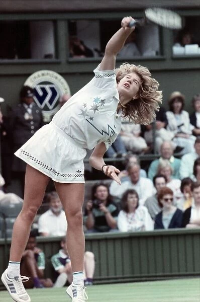 Wimbledon Tennis. Staffi Graf. June 1988 88-3396-045