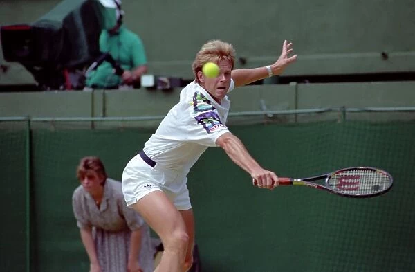 Wimbledon Tennis. Stefan Edberg v. Michael Stich. July 1991 91-4275-125