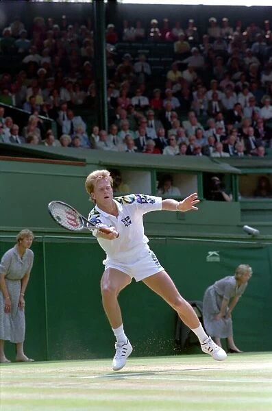 Wimbledon Tennis. Stefan Edberg v. Michael Stich. July 1991 91-4275-108