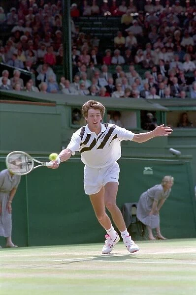 Wimbledon Tennis. Stefan Edberg v. Michael Stich. July 1991 91-4275-112