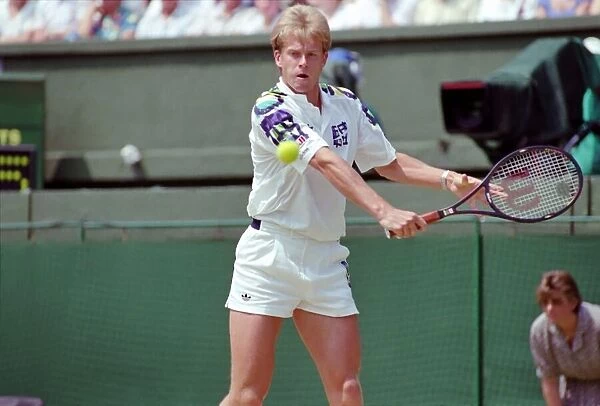 Wimbledon Tennis. Stefan Edberg v. Michael Stich. July 1991 91-4275-120