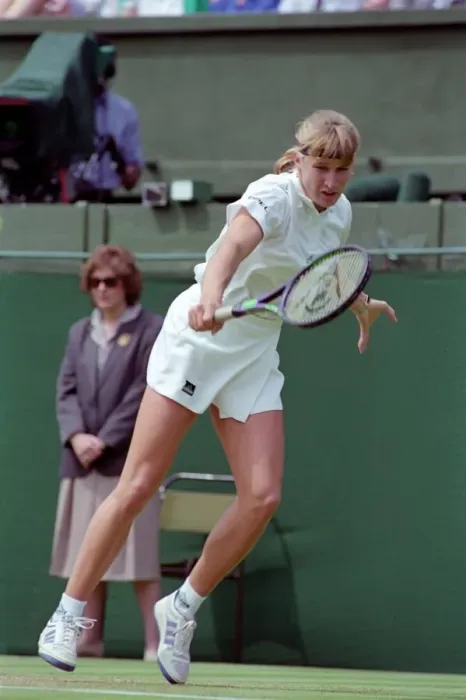 Framed Print : Wimbledon Tennis. Steffi Graf. July 1991 91-4197-112