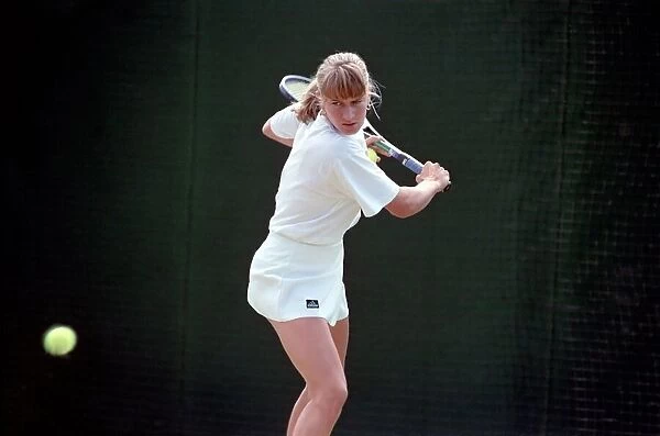 Wimbledon Tennis. Steffi Graf Training. July 1991 91-4291-004