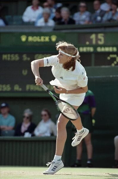 Wimbledon Tennis. Stefi Graff v Amy Frazier. July 1991 91-4184-023