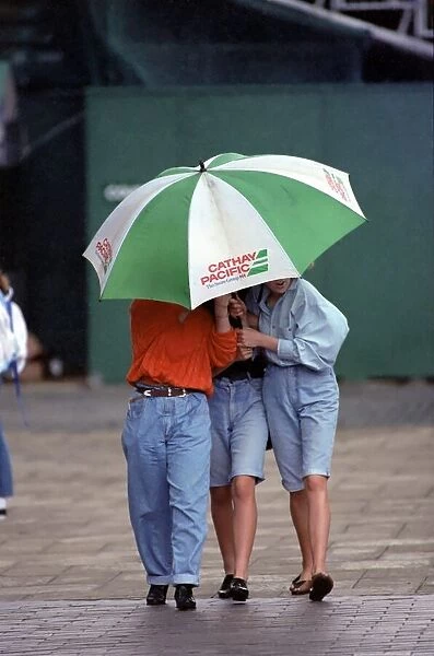 Wimbledon Tennis. Weather Rain Pix. June 1989 89-3840-004