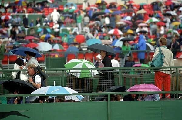 Wimbledon Tennis. Weather Rain Pix. June 1989 89-3840-011