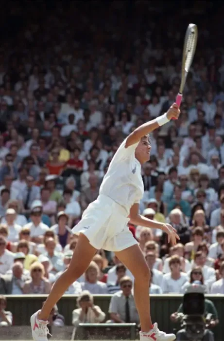 Framed Print : Wimbledon Tennis. Womens Semi Final: Gabriella Sabatini v. Jennifer Capriati