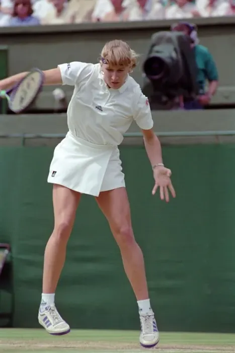 Framed Print : Wimbledon Tennis. Zina Garrison v. Steffi Graf. July 1991 91-4197-193 Framed Print : Wimbledon Tennis. Zina Garrison v. Steffi Graf. July 1991 91-4197-193