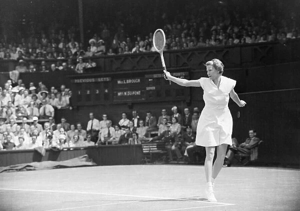 Wimbledon Womens Singles Louise Brough Vs Miss Du Pont 3  /  7  /  1949