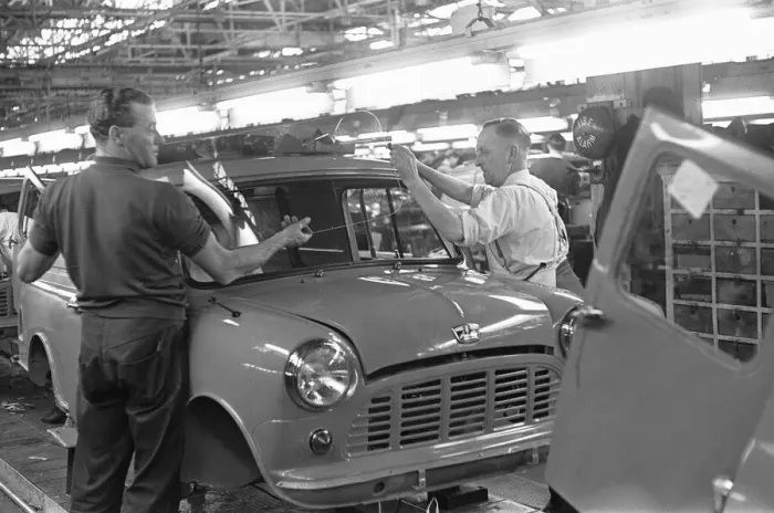 Framed Print : Windscreen being fitted to a Austin Mini van on the production line at Longbridge Framed Print : Windscreen being fitted to a Austin Mini van on the production line at Longbridge