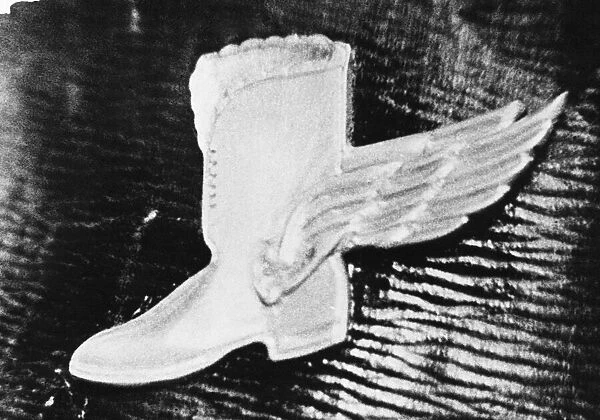 The Winged Boot - the badge of the Late Arrivals Club, Which is an exclusive body of R. A