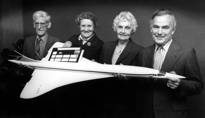 Framed Print : Winners of the Evening Chronicle competition to win a flight on Concorde in August 1984 Framed Print : Winners of the Evening Chronicle competition to win a flight on Concorde in August 1984