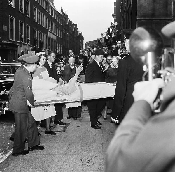 Winston Churchill pictured arriving at Middlesex hospital. 30th June 1962