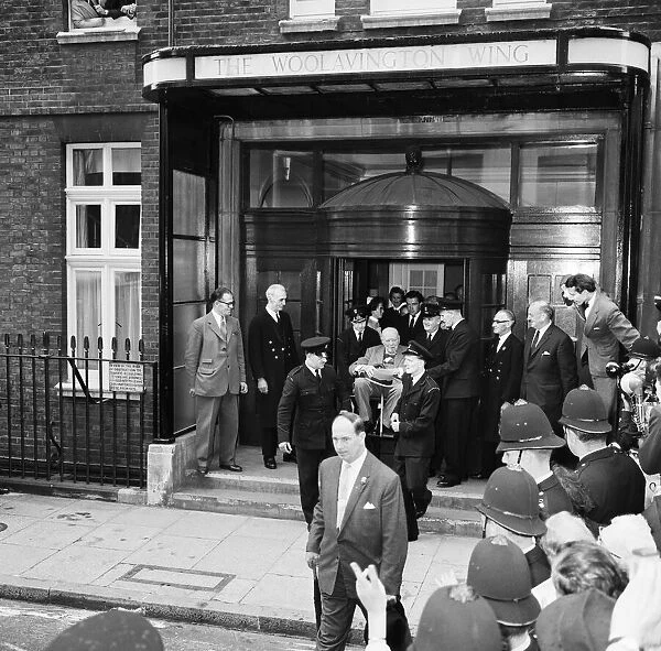 Winston Churchill pictured leaving Middlesex hospital. 23rd August 1962