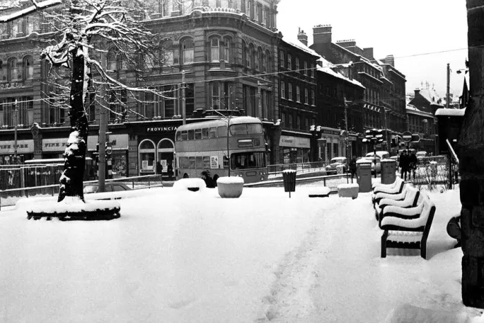 Framed Print : Winter weather 1972. Heavy snow on Grainger Street and Westgate Road, Newcastle. 01  /  02  /  72