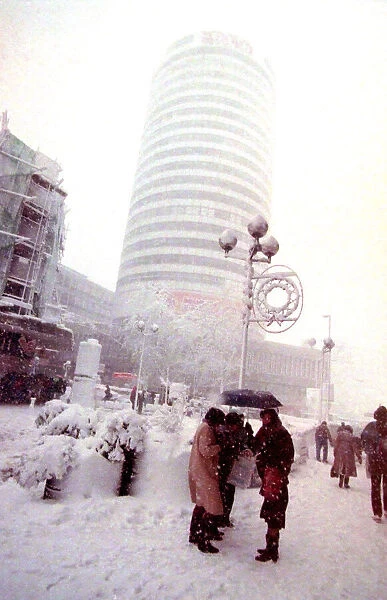 Wintry scene in Birmingham City Centre, after a heavy blizzard December 1990