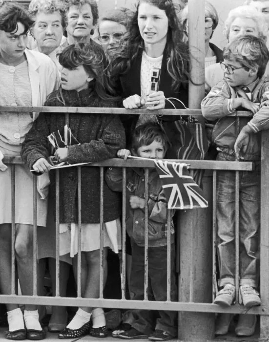 Framed Print : Well wishers wait to greet the Prince and Princess of Wales in Middlesbrough Framed Print : Well wishers wait to greet the Prince and Princess of Wales in Middlesbrough
