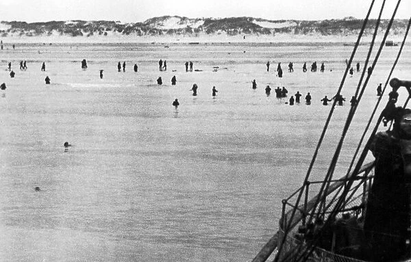 The withdrawal from Dunkirk in Northern France showing British Expeditionary Force troops