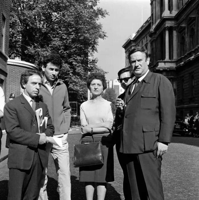 Framed Print : Wolf Mankowitz and friends handing a petition to No. 10 Downing Street asking for Framed Print : Wolf Mankowitz and friends handing a petition to No. 10 Downing Street asking for