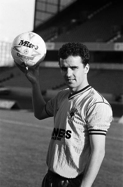 Wolverhampton Wanderers F. Cs new signing, Paul Cook, at the Molineux Stadium