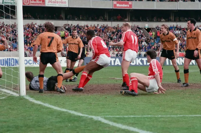 Framed Print : Wolverhampton Wanderers v Middlesbrough, final score 2-1 to Middlesbrough Framed Print : Wolverhampton Wanderers v Middlesbrough, final score 2-1 to Middlesbrough
