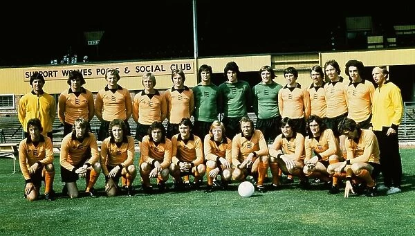 Wolverhampton Wanderers Wolves team group August 1975