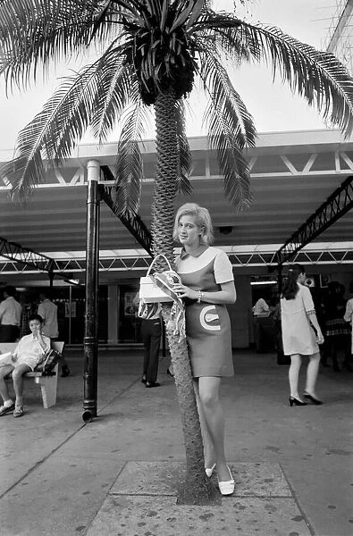 Woman on a visit to Hong Kong for a shopping trip November 1969 Z10523-004
