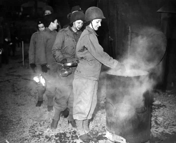 Framed Print : Women of a US Army nursing unit queue up with plates and mugs while camping in Wales to Framed Print : Women of a US Army nursing unit queue up with plates and mugs while camping in Wales to