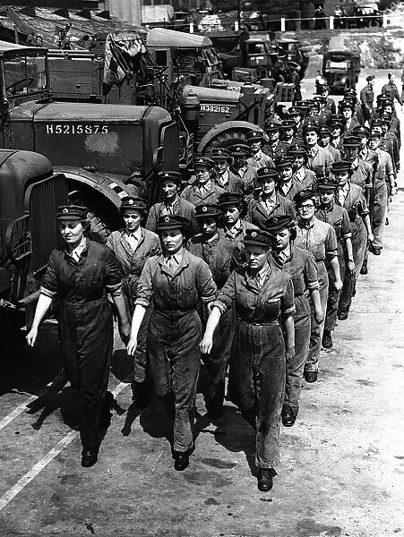 Women of the ATS who repaired army vehicles at a REME workshop during WW2