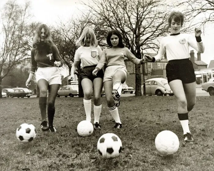 Framed Print : Women footballers wearing Umbro shirts Football girls Mexico Framed Print : Women footballers wearing Umbro shirts Football girls Mexico