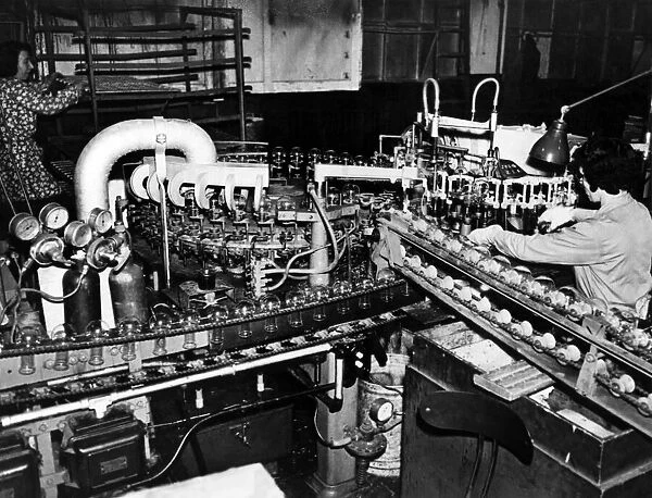 Women in industry. G. E. C. Electric Light Bulb Factory. Circa 1955 P006521